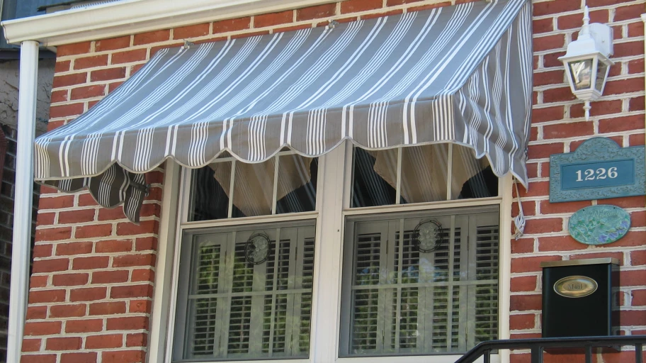 Pull up awnings
